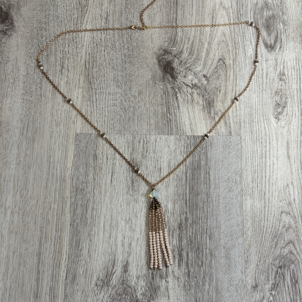 Elegant Gold and Pink Beaded Necklace